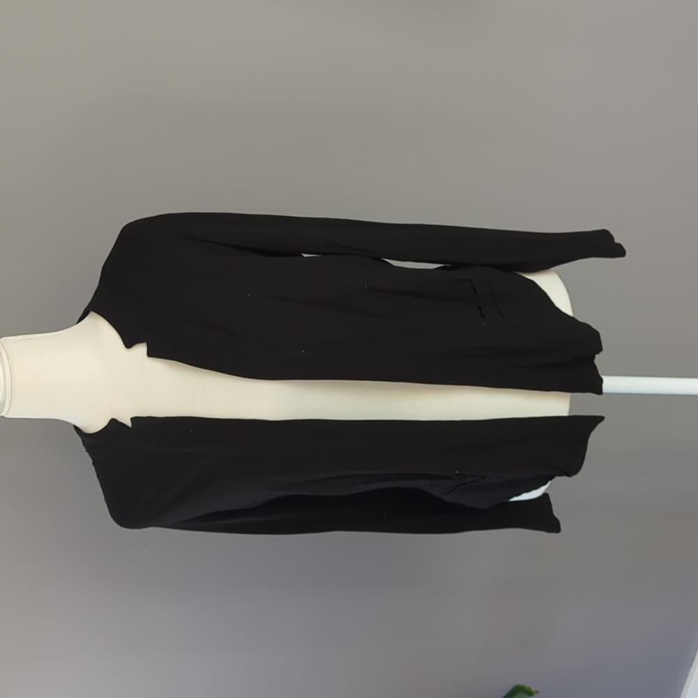3 for $30. Vince Camuto open front long sleeve top